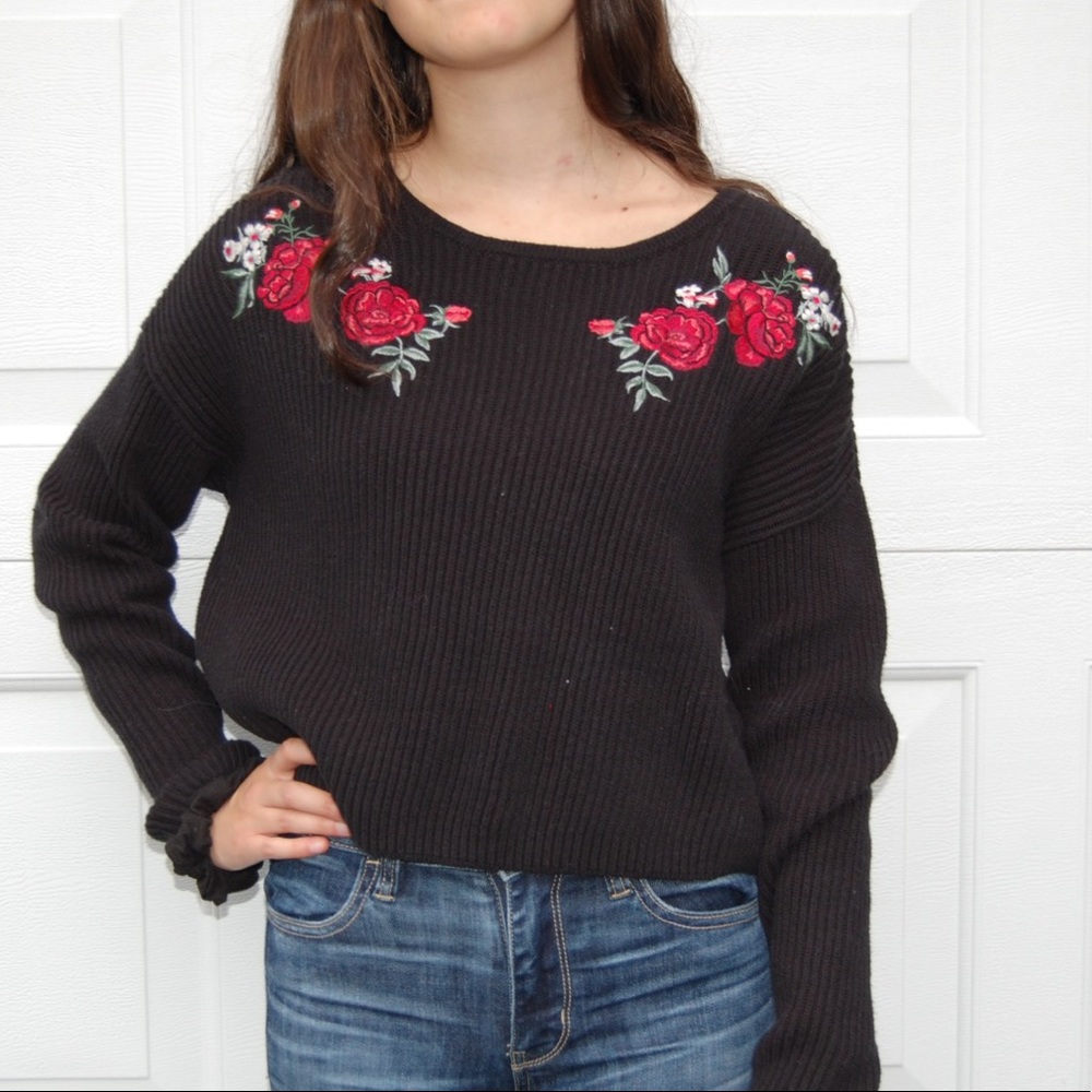 PACSUN BLACK RIBBED SWEATER WITH ROSE DESIGN!